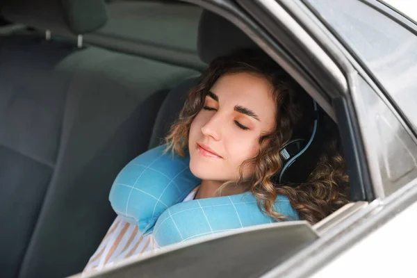 Beautiful Young Woman Travel Pillow Headphones Sleeping Car — Stock Photo, Image