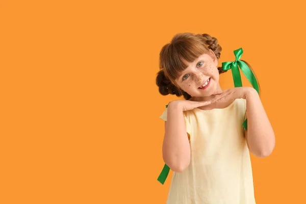 Little Actress Color Background — Stock Photo, Image