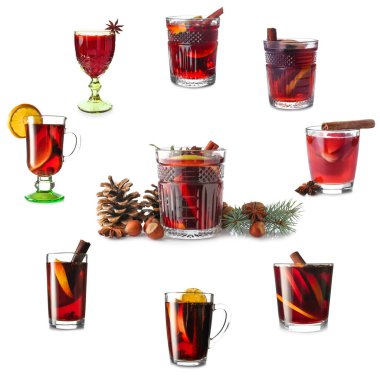 Beyaz arka planda lezzetli sıcak şarap kadehleri