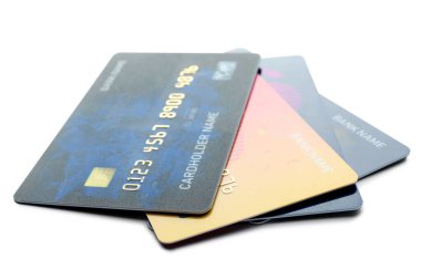 Beyaz arkaplanda kredi kartları