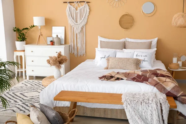 Stylish Interior Bedroom Comfortable Bed — Stock Photo, Image