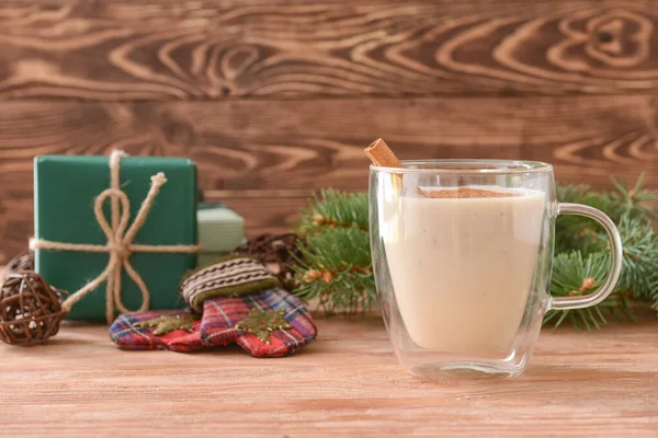 Tasty Milkshake Cinnamon Cup Wooden Background — Stock Photo, Image