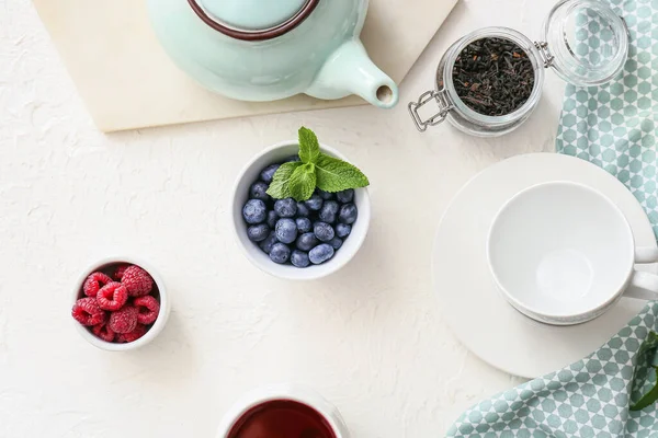 Dry Tea Leaves Berries Light Background — Stock Photo, Image