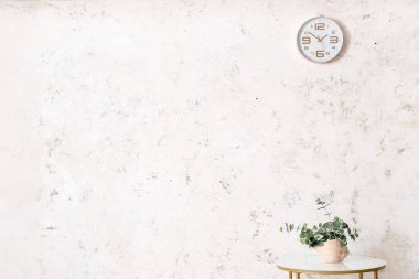 Masalı modern odanın içi.