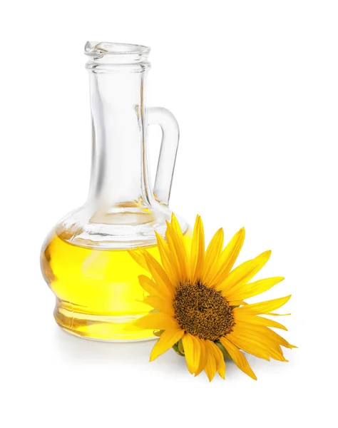 白色背景上的一壶油和向日葵 — 图库照片