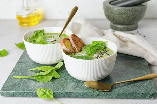 Bowls Tasty Spinach Soup Table — Stock Photo, Image