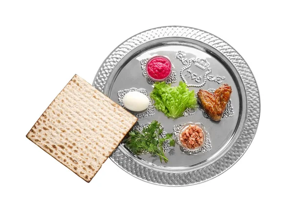 Passover Seder Talíř Tradičním Jídlem Bílém Pozadí — Stock fotografie