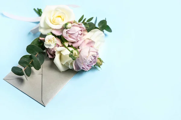 Beautiful Flowers Envelope Color Background — Stock Photo, Image