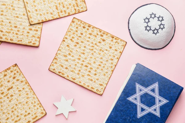 Composition Jewish Flatbread Matza Passover Color Background — Stock Photo, Image