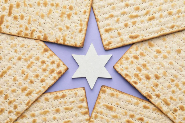 Judisk Tunnbröd Matza För Påsk Och Davids Stjärna Färg Bakgrund — Stockfoto