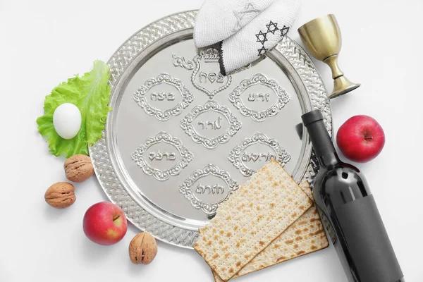 Composition Avec Plaque Seder Pâque Sur Fond Blanc — Photo