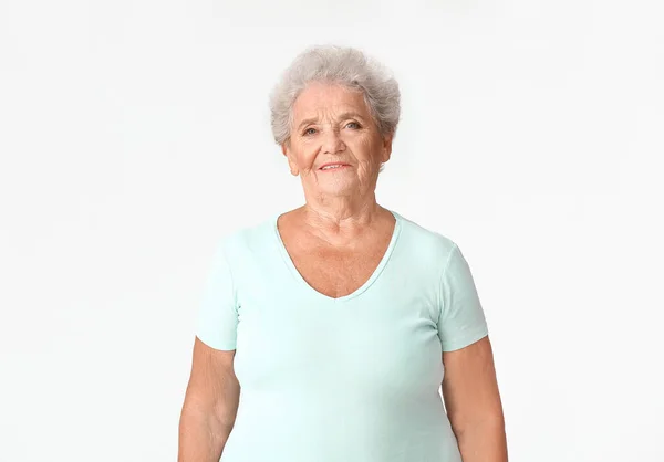 Portret Van Senior Vrouw Witte Achtergrond — Stockfoto