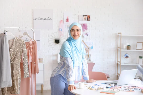 Female Muslim Fashion Designer Working Studio — Stock Photo, Image