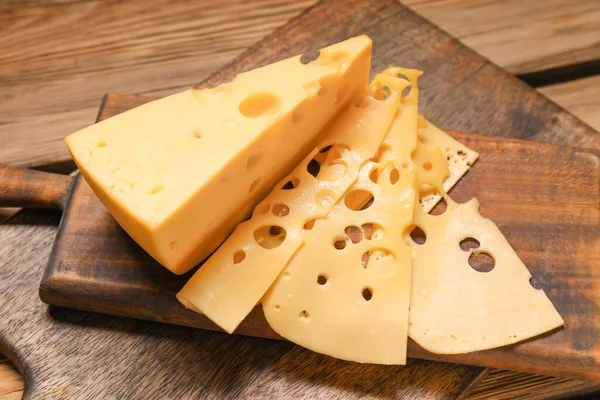 Pieces Tasty Cheese Wooden Background — Stock Photo, Image
