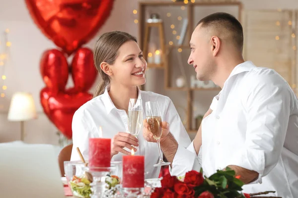 Young Couple Celebrating Valentine Day Home — Stock Photo, Image