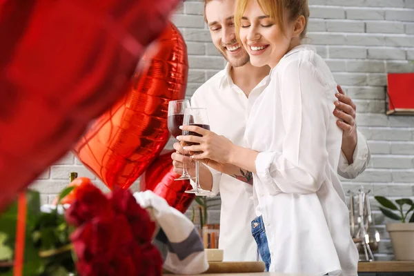 Young Couple Celebrating Valentine Day Home — Stock Photo, Image
