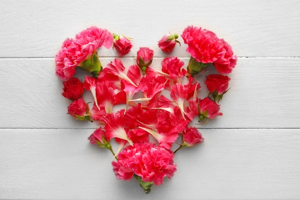 Heart Made Beautiful Flowers Wooden Background — Stock Photo, Image