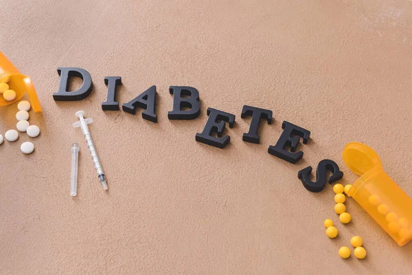 Word Diabetes Syringe Pills Color Background — Stock Photo, Image
