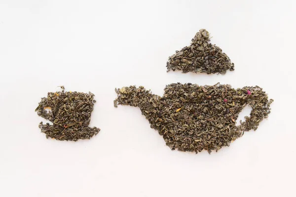 Чашка Чайник Виготовлені Сухого Листя Чаю Білому Тлі — стокове фото