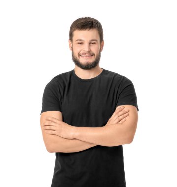 Beyaz arka planda genç bir adamın portresi