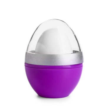 Beyaz arka planda doğal dudak kremi