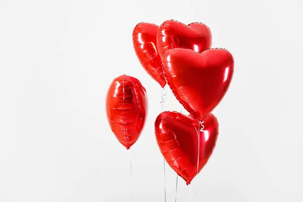 Hartvormige Lucht Ballonnen Grijze Achtergrond — Stockfoto