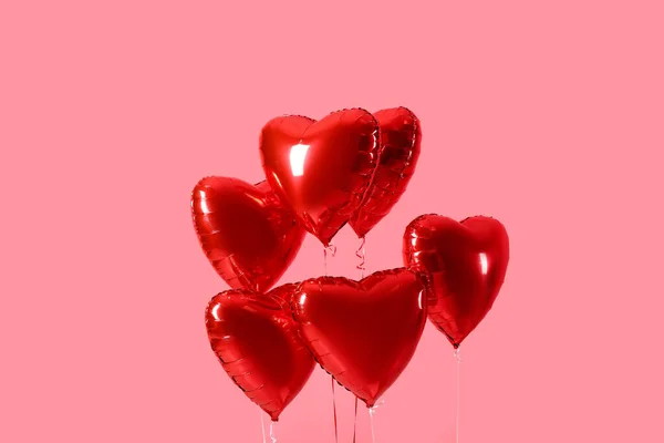Воздушные Шары Форме Сердца Цветном Фоне — стоковое фото