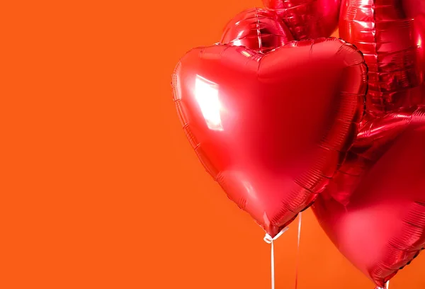 Renk Arka Planda Kalp Şeklinde Hava Balonları — Stok fotoğraf