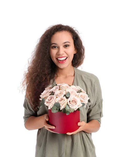 Afroamerikansk Kvinna Med Blommor Vit Bakgrund Alla Hjärtans Dag Firande — Stockfoto