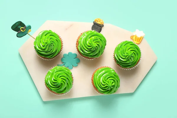 Tasty Cupcakes Patrick Day Color Background — Stock Photo, Image