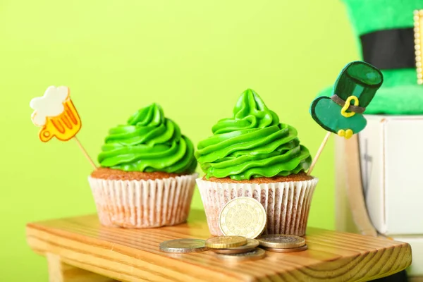 Tasty Cupcakes Patrick Day Color Background — Stock Photo, Image