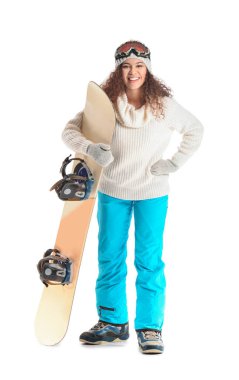 Beyaz arkaplanda kadın snowboardcu