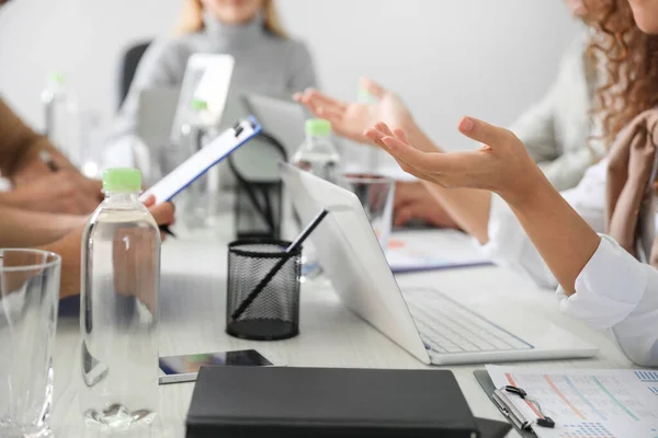 Team Affärsmän Mötet Office Närbild — Stockfoto