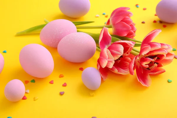 Composizione Con Belle Uova Pasqua Sfondo Colori — Foto Stock