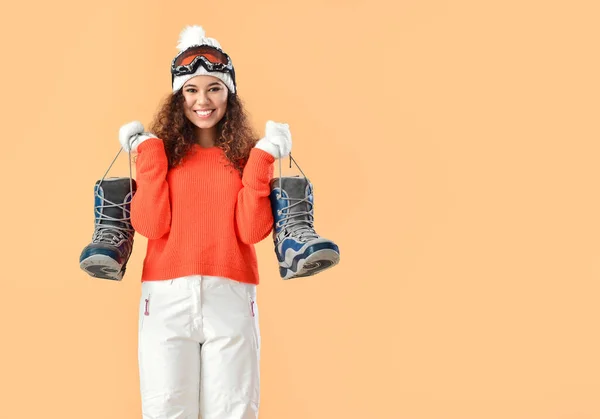 Snowboarder Feminino Fundo Cor — Fotografia de Stock