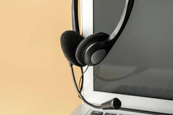 Headset Laptop Color Background Closeup — Stock Photo, Image