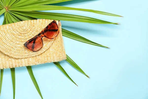 Sunglasses Bag Color Background — Stock Photo, Image