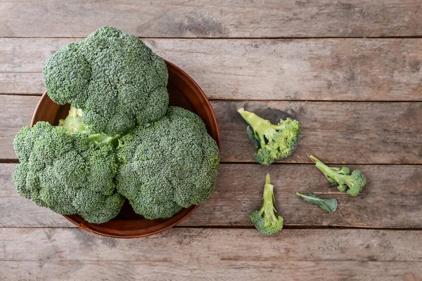 Färsk Broccoli Kål Trä Bakgrund — Stockfoto