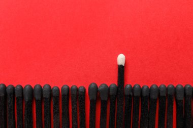 Renk arkaplanındaki eşleşmeler. Eşsizlik kavramı