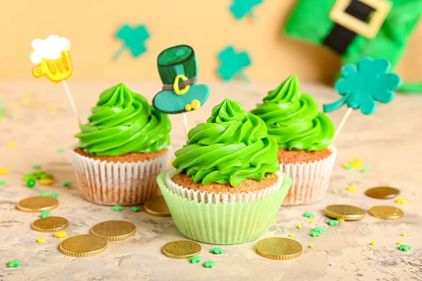 Lekkere Cupcakes Voor Patrick Day Tafel — Stockfoto