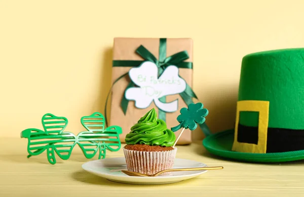 Lekkere Cupcake Voor Patrick Day Kleur Achtergrond — Stockfoto