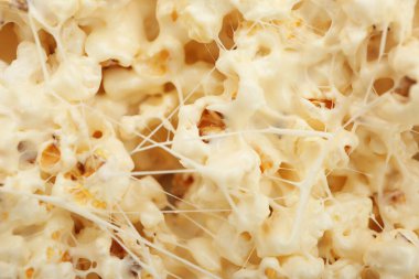 Arkaplan olarak lezzetli patlamış mısır yığını