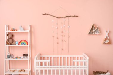 Modern çocuk odasının şık iç tasarımı