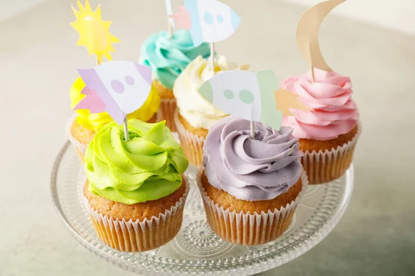 Tasty Cupcakes Stylish Toppers Light Background — Stock Photo, Image