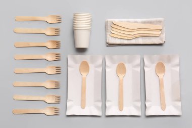 Işık arkaplanında yankı tablosu