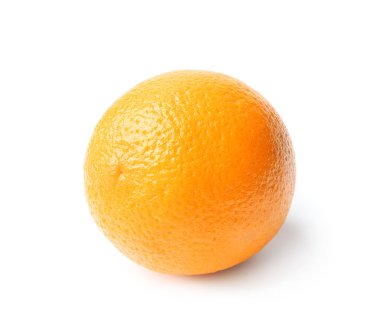 Beyaz arka planda lezzetli portakal