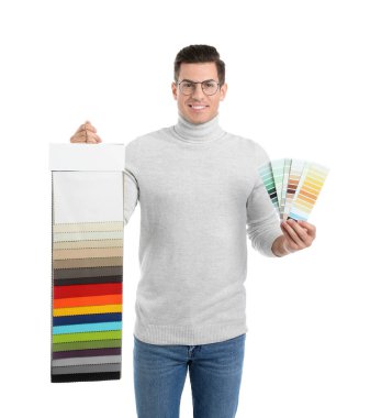 Beyaz arkaplanda erkek iç mimar