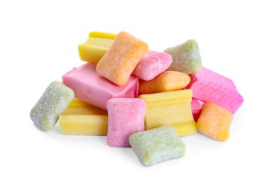 Beyaz arkaplanda diş etleri çiğneniyor