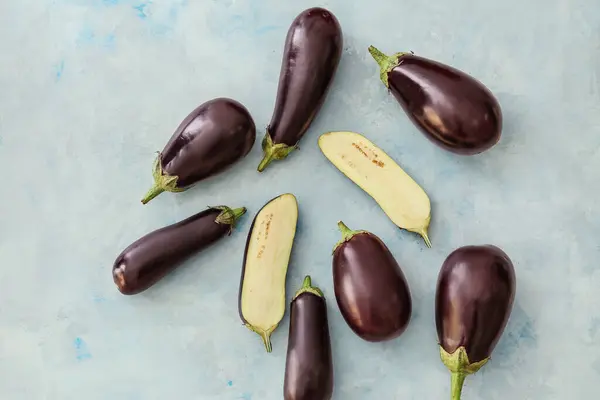 Fresh Eggplants Light Background — Stock Photo, Image