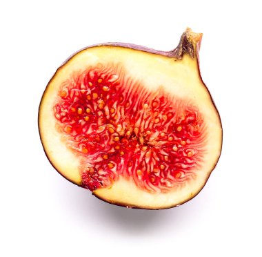 Beyaz arkaplanda taze kesilmiş incir